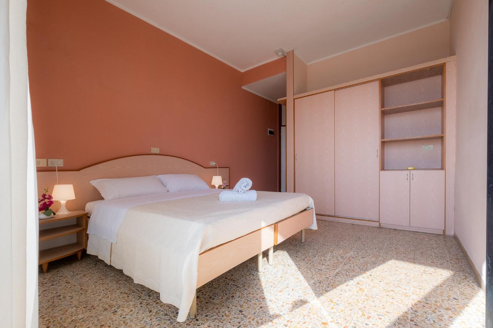 Hotel Crown Rimini Dış mekan fotoğraf