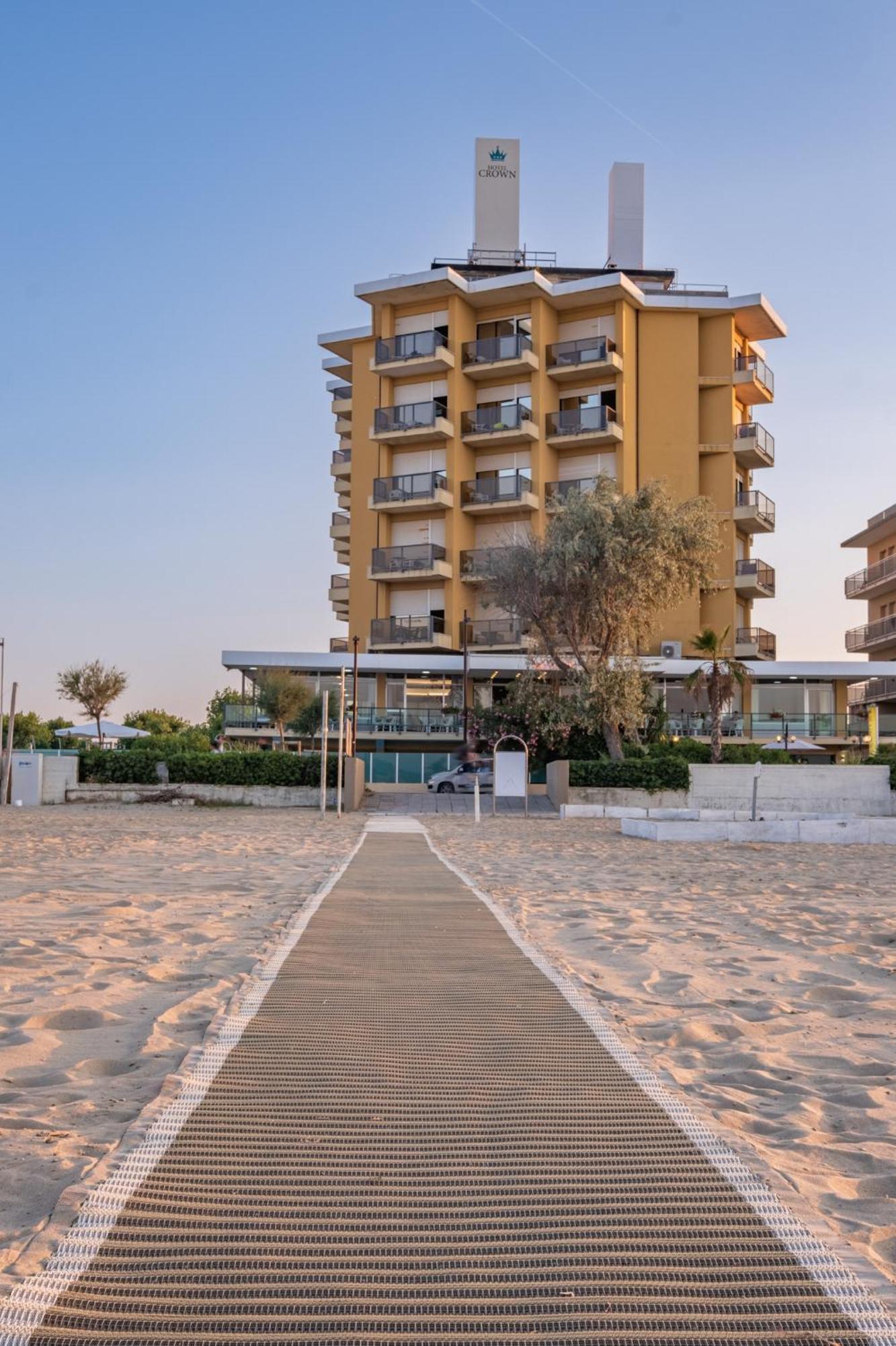 Hotel Crown Rimini Dış mekan fotoğraf